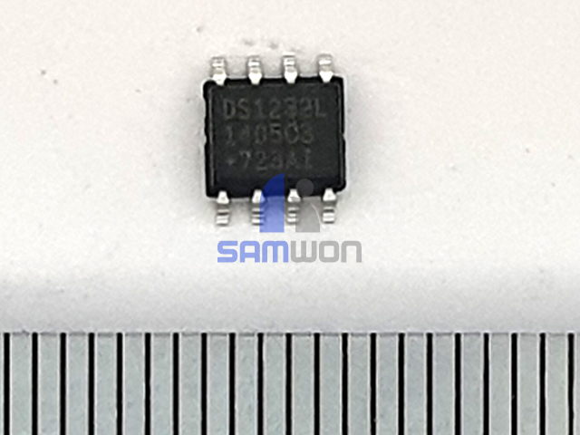 IC DS1232N  SOP-8(SMD타입)