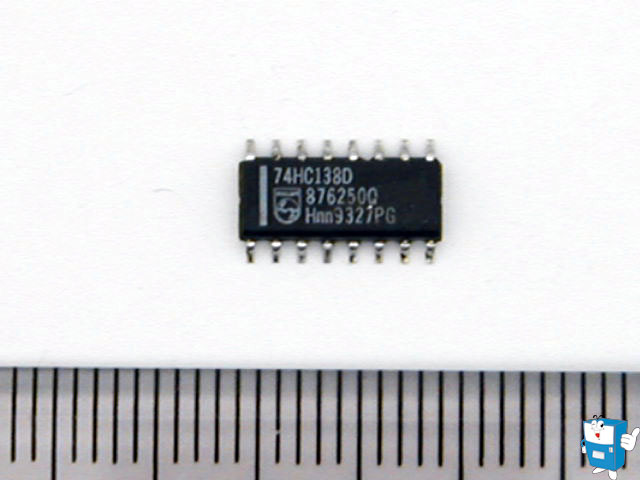 IC 74HC138D (SMD)